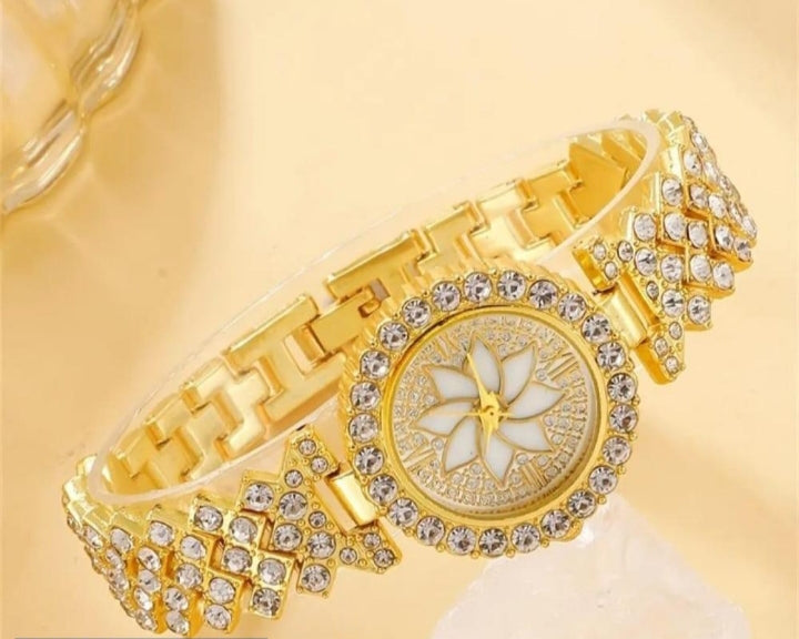 Girl's Golden Beads chain strap watch