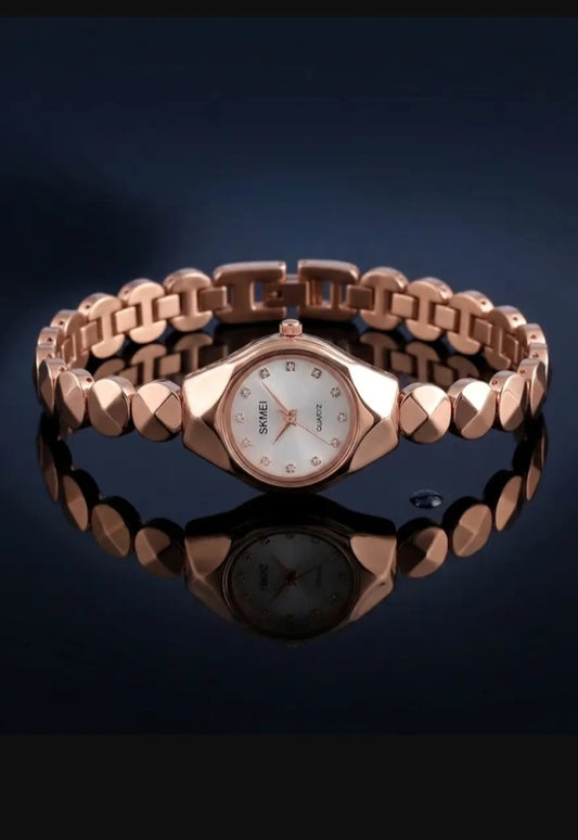 Girl's Fashion Forward Design Luxury Brand watch